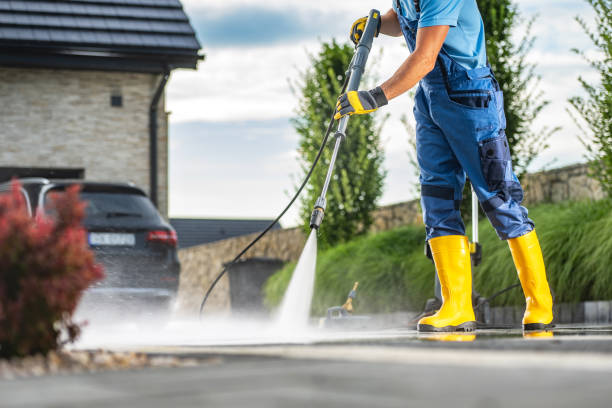 Best Parking Lot and Garage Cleaning  in Montauk, NY